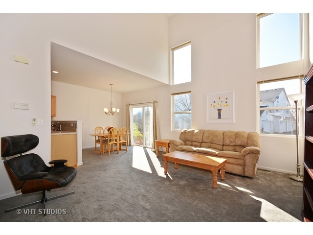 2489 Reflections Dr, Aurora, IL 60502 photo 2