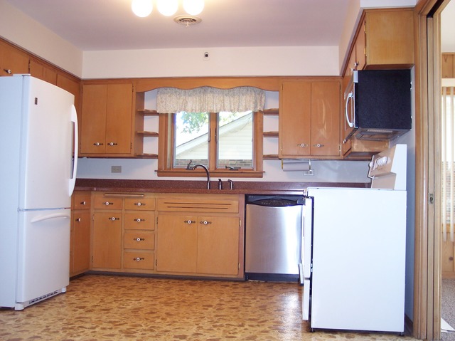 3057 182nd Pl, Lansing, IL 60438 photo 4