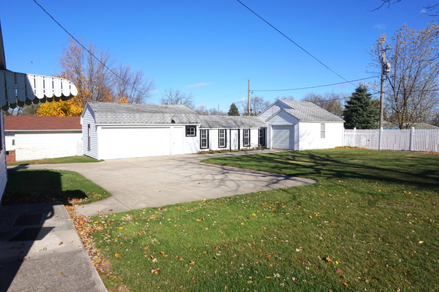 453 S Third St, Peotone, IL 60468 photo 5