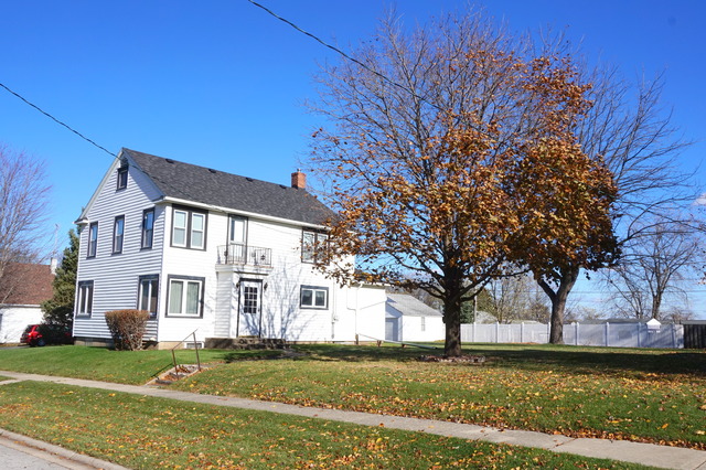 453 S Third St, Peotone, IL 60468 photo 1