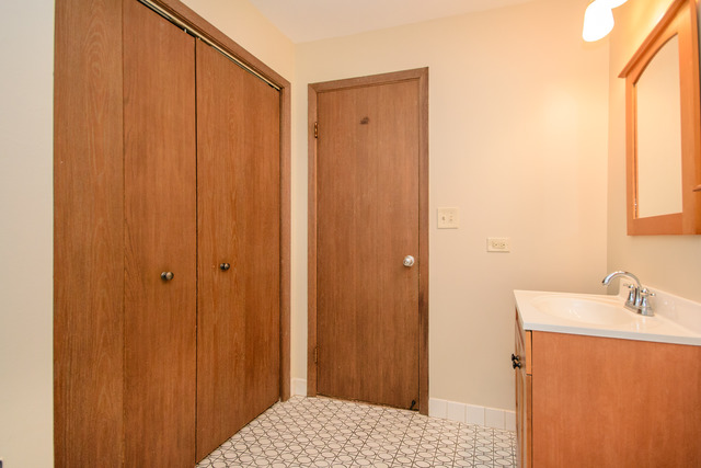 711 S River Rd #409, Des Plaines, IL 60016 photo 20