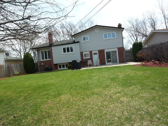 80 Ambleside Rd, Des Plaines, IL 60016 photo 24