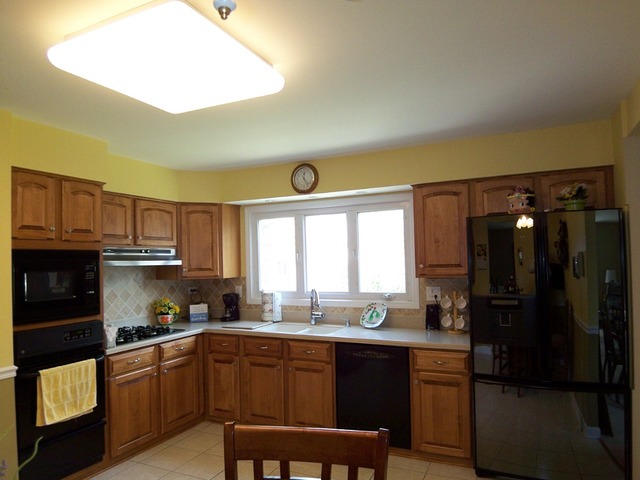 80 Ambleside Rd, Des Plaines, IL 60016 photo 8
