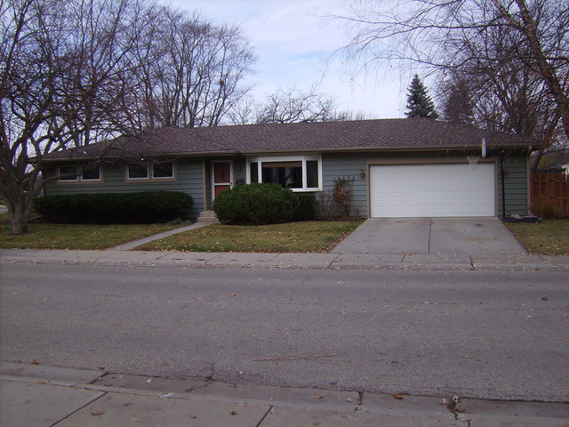 502 Ridge St, Algonquin, IL 60102 photo 1