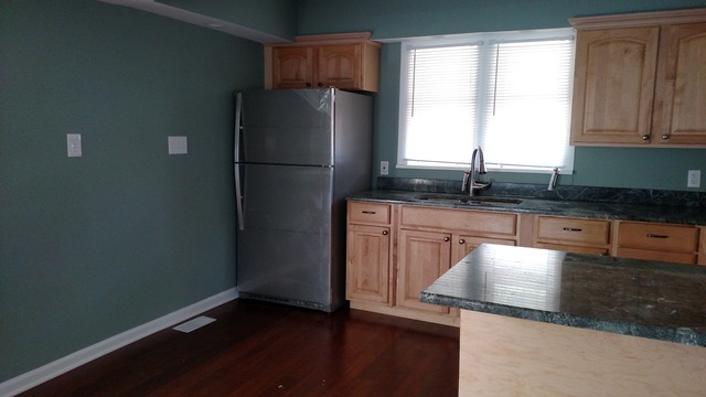 429 Grant Pl, Aurora, IL 60505 photo 4