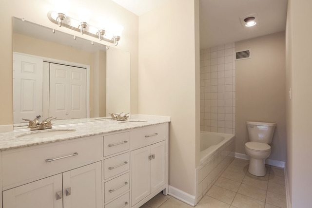 618 Christopher Ln, Carol Stream, IL 60188 photo 13