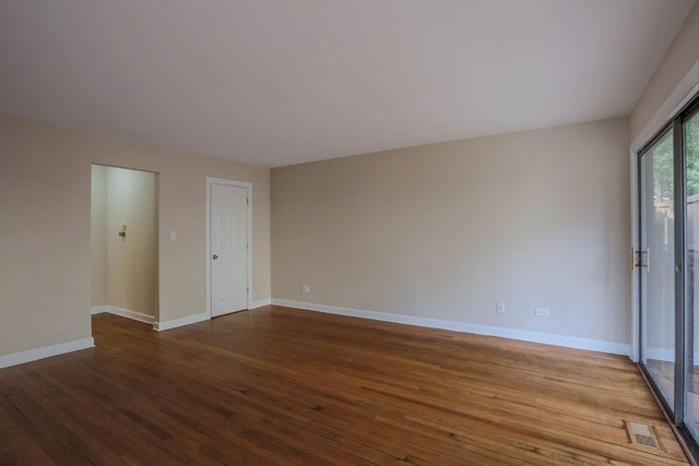 618 Christopher Ln, Carol Stream, IL 60188 photo 9