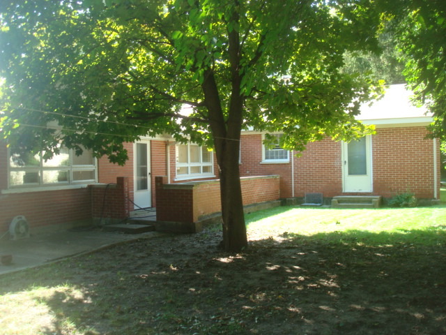 2904 Dove St, Rolling Meadows, IL 60008 photo 2