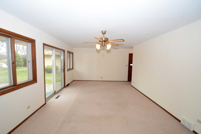 3210 Plum Grove Dr, Rolling Meadows, IL 60008 photo 5