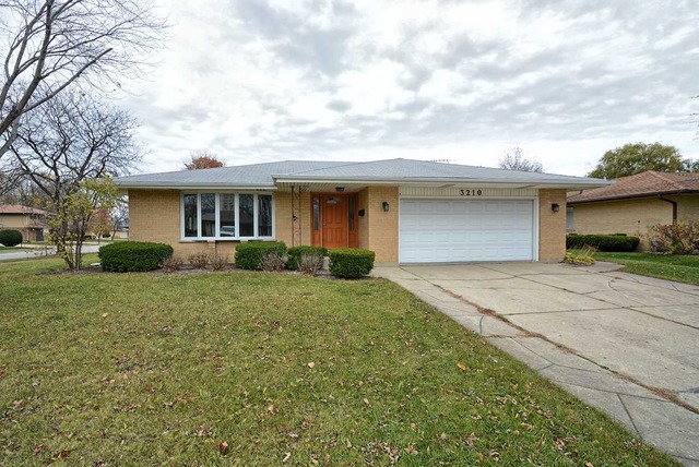 3210 Plum Grove Dr, Rolling Meadows, IL 60008 photo 1