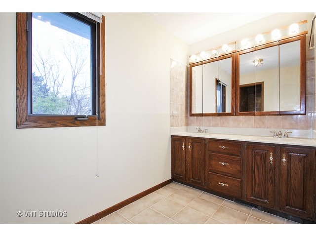 2730 Maynard Ct, Glenview, IL 60025 photo 14