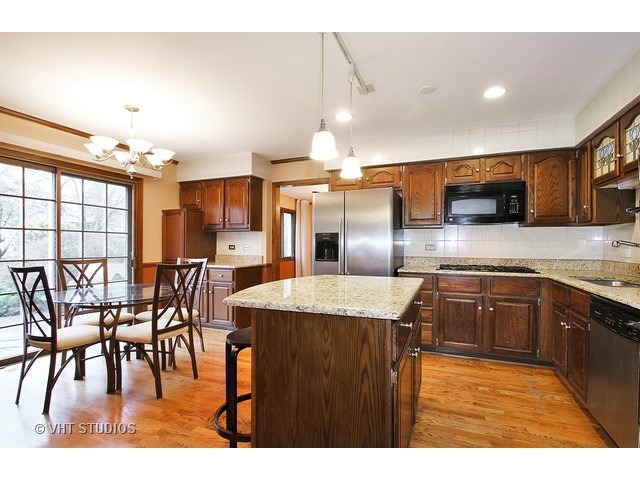 2730 Maynard Ct, Glenview, IL 60025 photo 5