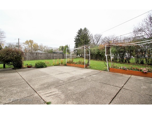 2730 Maynard Ct, Glenview, IL 60025 photo 23