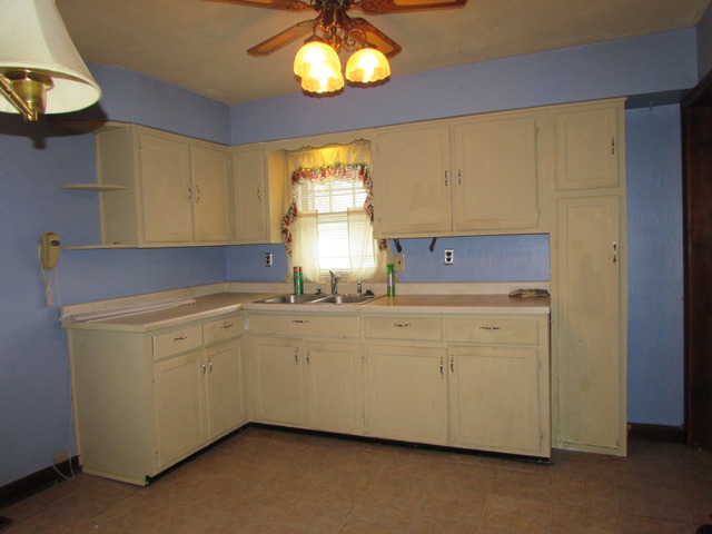 1001 W Williams St, Kankakee, IL 60901 photo 8