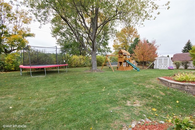 8102 Tennessee Ave, Willowbrook, IL 60527 photo 20