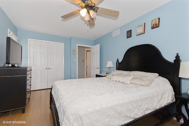 8102 Tennessee Ave, Willowbrook, IL 60527 photo 10