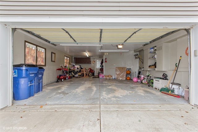 8102 Tennessee Ave, Willowbrook, IL 60527 photo 22