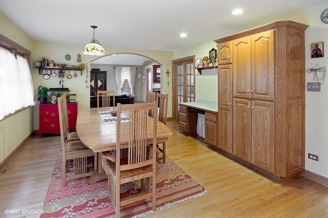 8102 Tennessee Ave, Willowbrook, IL 60527 photo 6