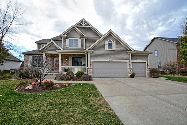 16003 Hometown Dr, Plainfield, IL 60586 photo 1