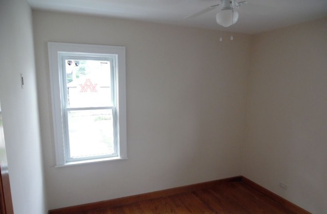 1663 Campbell Ave, Des Plaines, IL 60016 photo 4