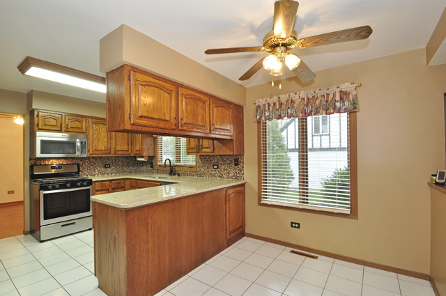 797 Monroe Dr, Lake Villa, IL 60046 photo 5