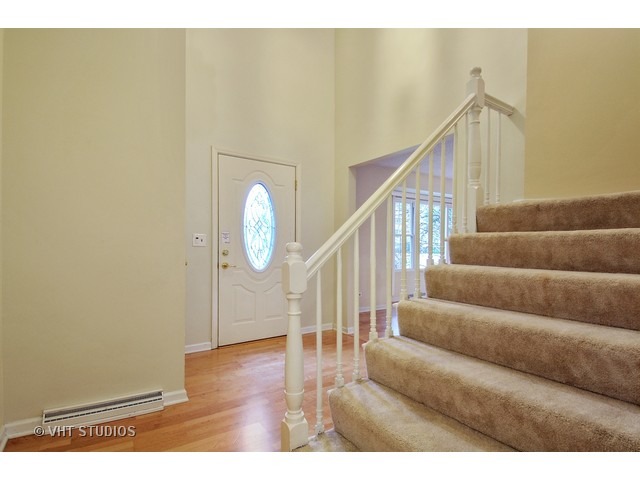 1708 Warbler Dr, Naperville, IL 60565 photo 12