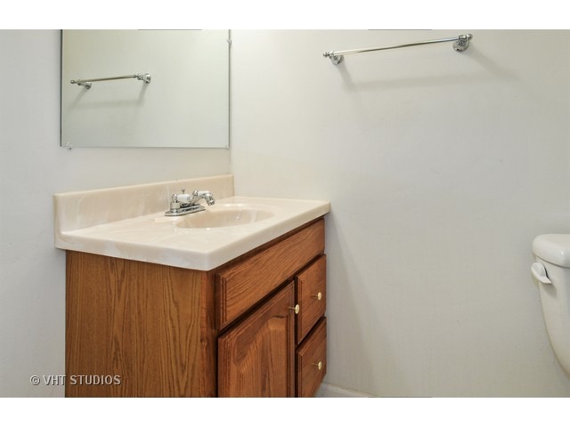 1708 Warbler Dr, Naperville, IL 60565 photo 11