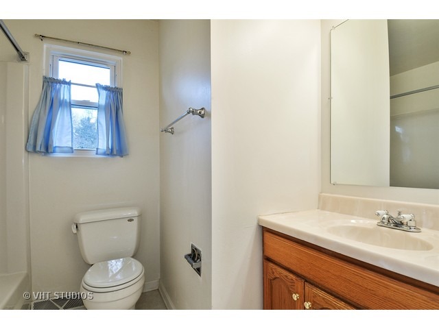 1708 Warbler Dr, Naperville, IL 60565 photo 21