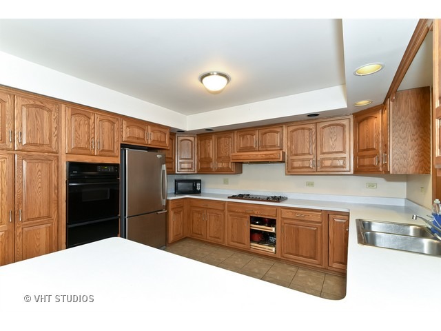 2290 184th Pl, Lansing, IL 60438 photo 3