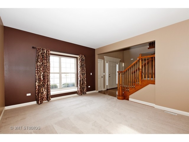 13409 Lindengate Ct, Plainfield, IL 60585 photo 2