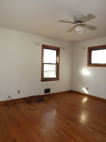 366 S May Ave, Kankakee, IL 60901 photo 4