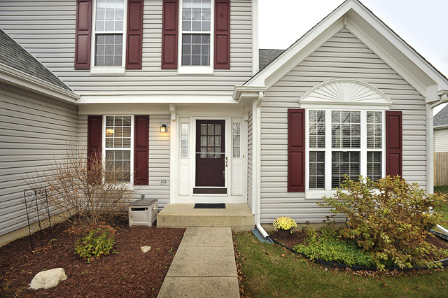 2186 Pointe Blvd, Aurora, IL 60504 photo 2