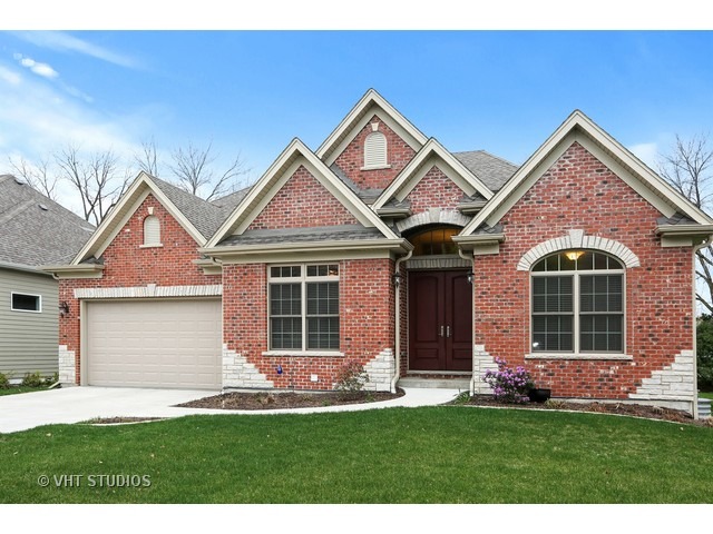 208 E Franklin St, Wheaton, IL 60187 photo 1
