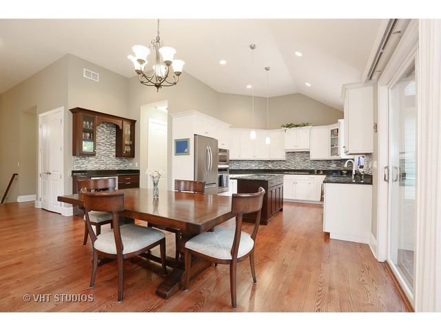 208 E Franklin St, Wheaton, IL 60187 photo 7