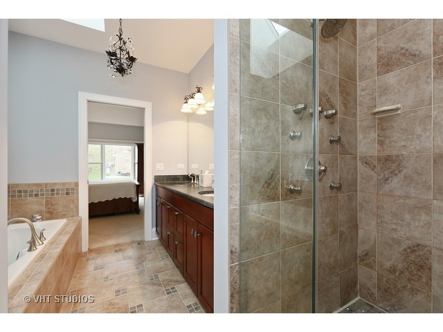 208 E Franklin St, Wheaton, IL 60187 photo 14