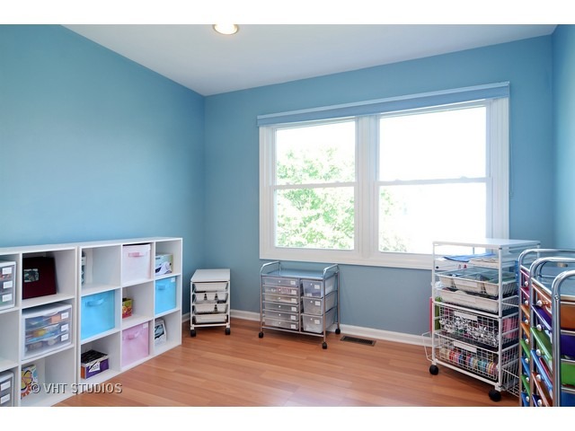 1033 Shady Tree Ln, Wheeling, IL 60090 photo 11