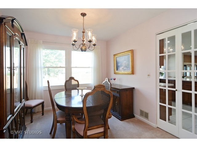 1033 Shady Tree Ln, Wheeling, IL 60090 photo 3