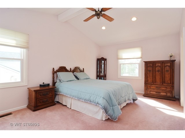 1033 Shady Tree Ln, Wheeling, IL 60090 photo 8