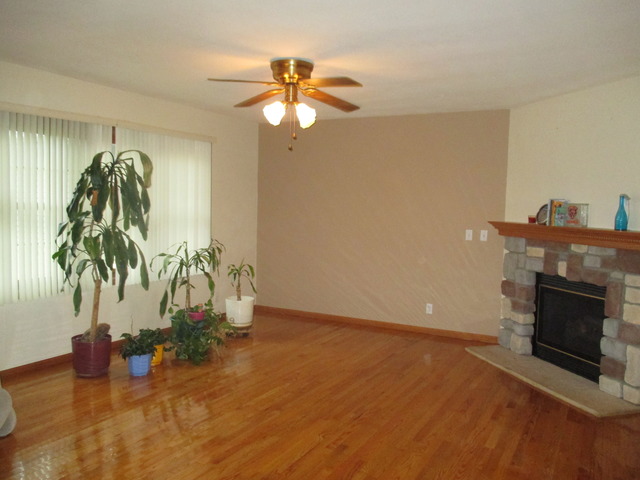 40 W651 Bowes Rd, Elgin, IL 60124 photo 11
