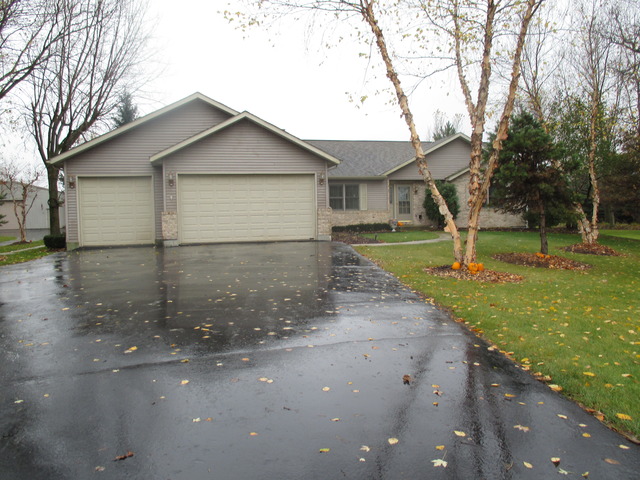 40 W651 Bowes Rd, Elgin, IL 60124 photo 1