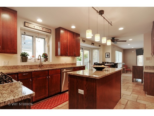 809 Smith Ave, Lake Bluff, IL 60044 photo 4