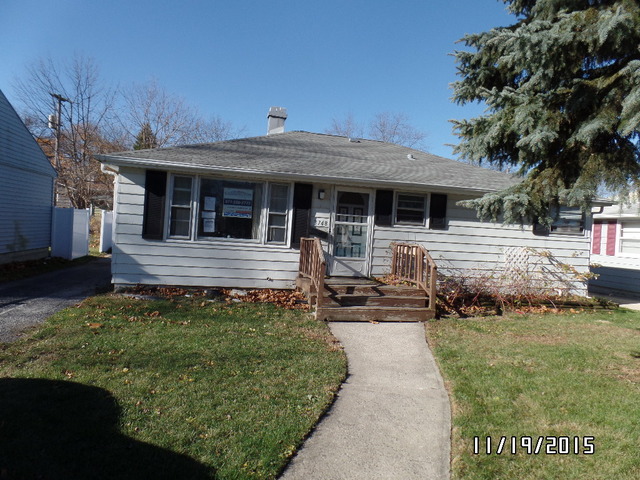 3748 Park Ave, Steger, IL 60475 photo 2