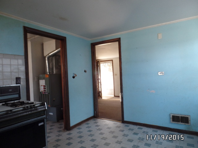 3748 Park Ave, Steger, IL 60475 photo 5