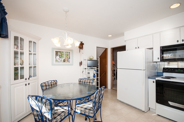 166 E Jackson St, Elmhurst, IL 60126 photo 9