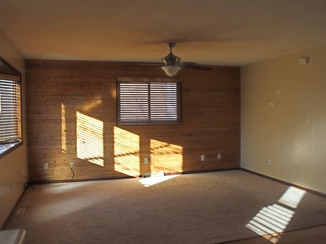 210 Adam St, Morris, IL 60450 photo 7