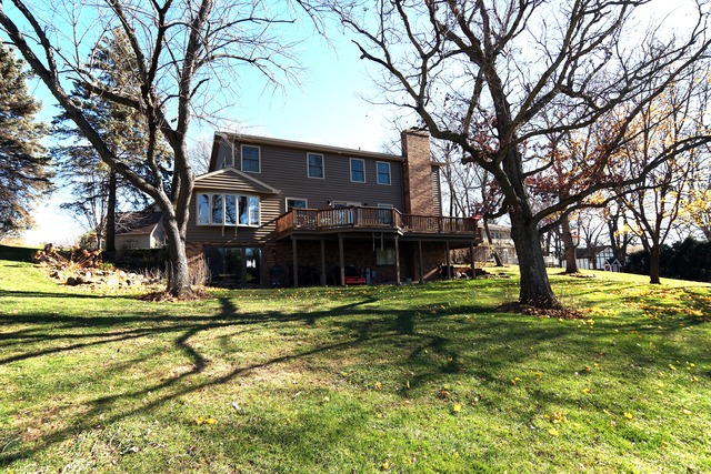 4909 Raintree Ct, Mchenry, IL 60051 photo 2