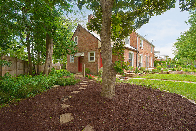 1410 Willow Ave, Des Plaines, IL 60016 photo 4