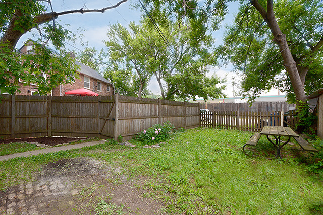 1410 Willow Ave, Des Plaines, IL 60016 photo 22
