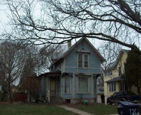 126 Hill Ave, Elgin, IL 60120 photo 2