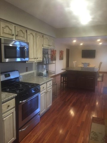 823 Twisted Oak Ct, Algonquin, IL 60102 photo 16
